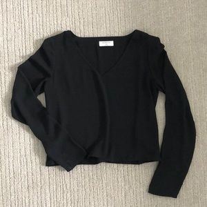 Babaton “Murphy Longsleeve” (Aritzia)